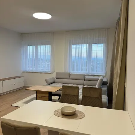Pod Tatrami K2 Apartamento Poprad